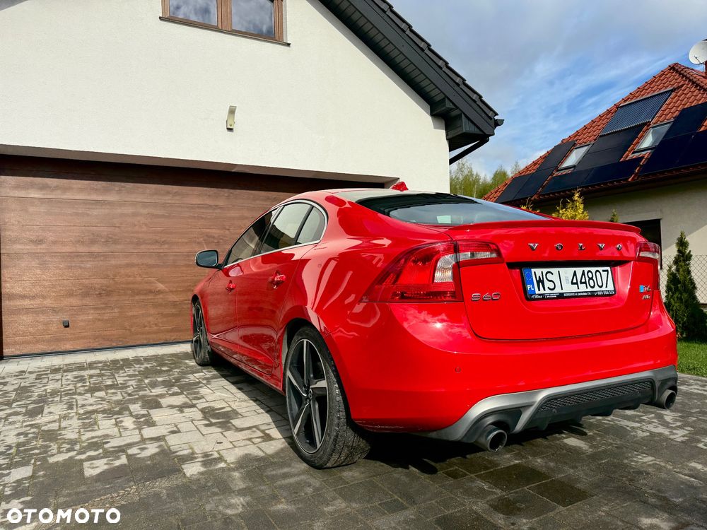 Volvo S60 T6 AWD Geartronic RDesign - 8