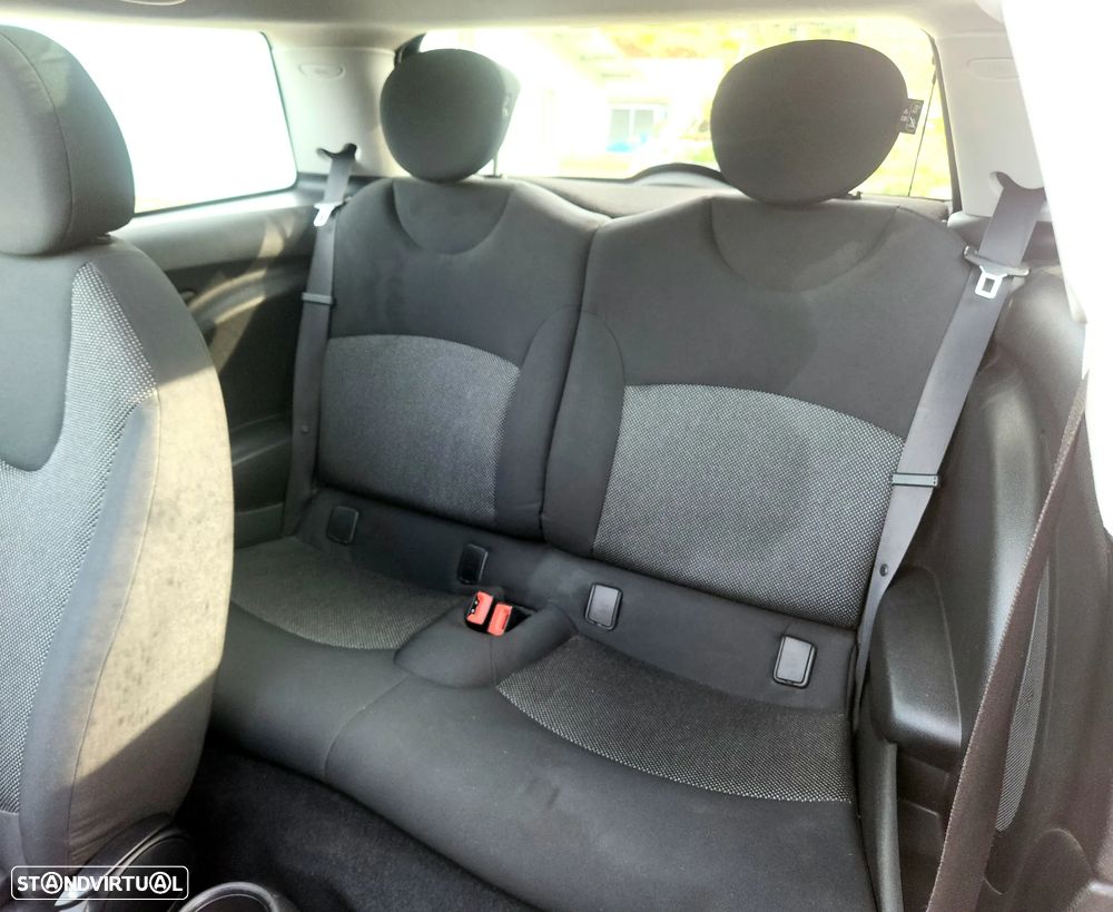 MINI 3 Portas Cooper 50 Mayfair - 11