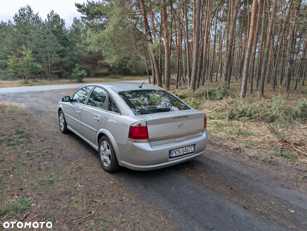 Opel Vectra 1.8 Essentia - 4