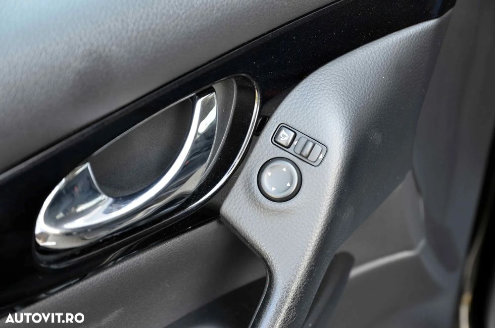 Nissan Qashqai 1.6 DCI TEKNA+ - 15