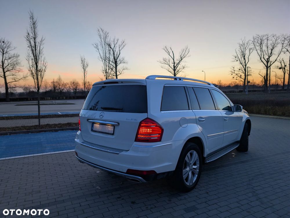 Mercedes-Benz GL 350 BlueTEC 4Matic 7G-TRONIC - 4