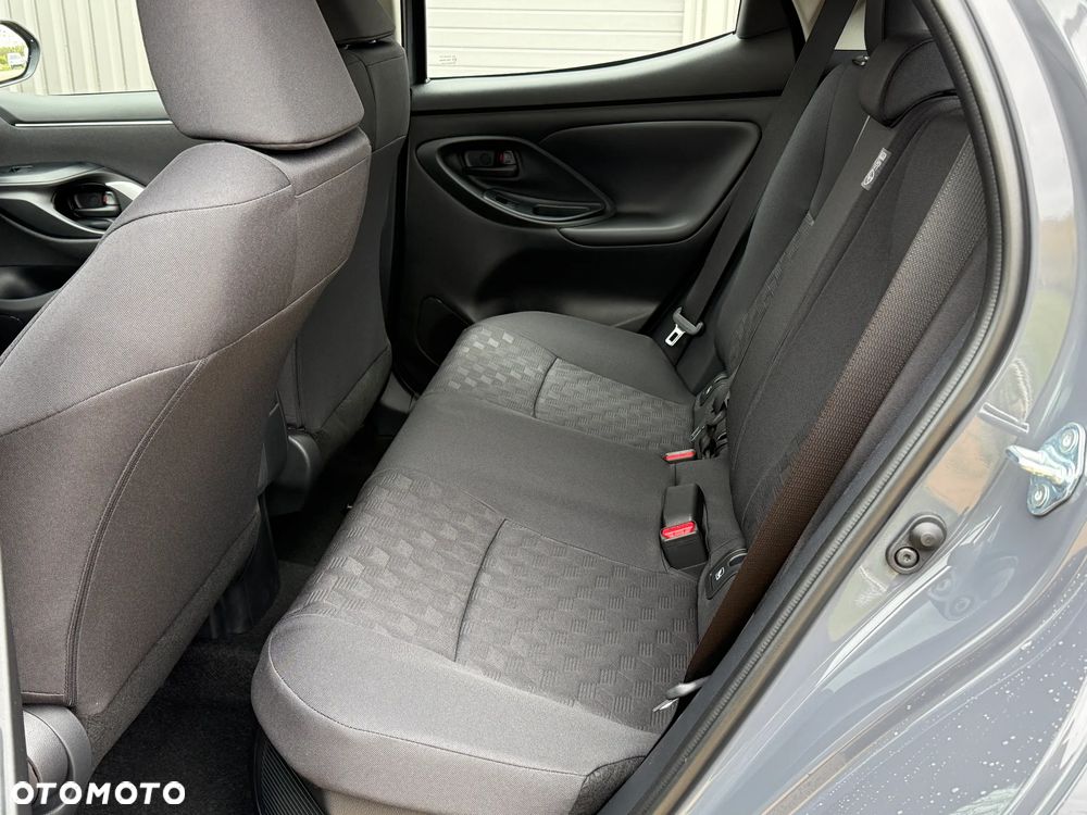 Toyota Yaris - 13