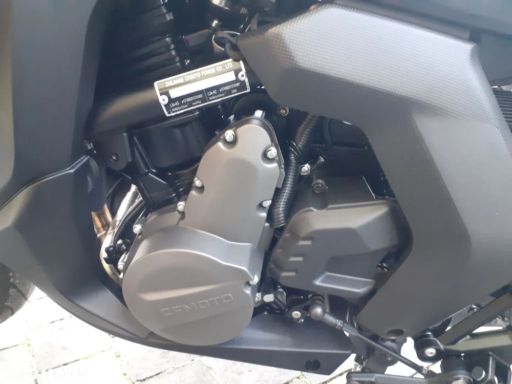 CFMoto 650 MT - 9