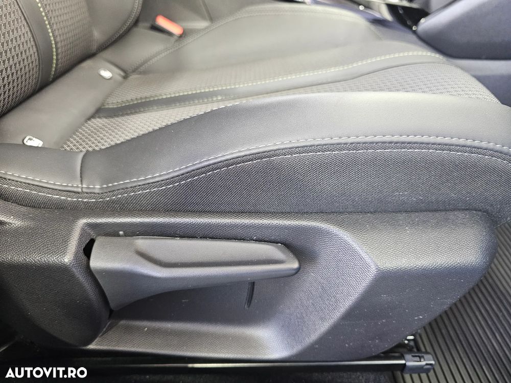 Peugeot 2008 1.2 PureTech BVM6 STT GT - 16