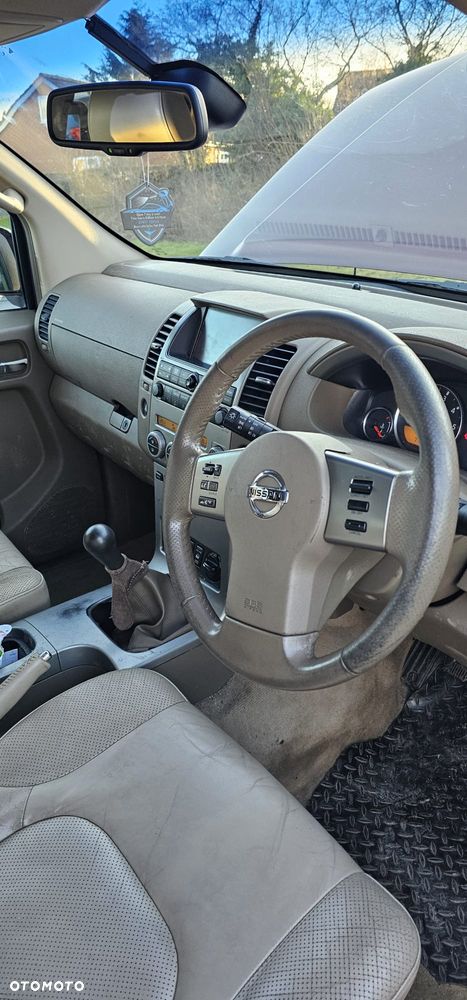 Nissan Navara - 10