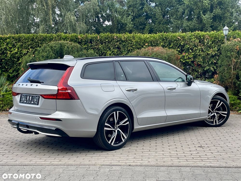 Volvo V60 B3 B Plus Dark - 25