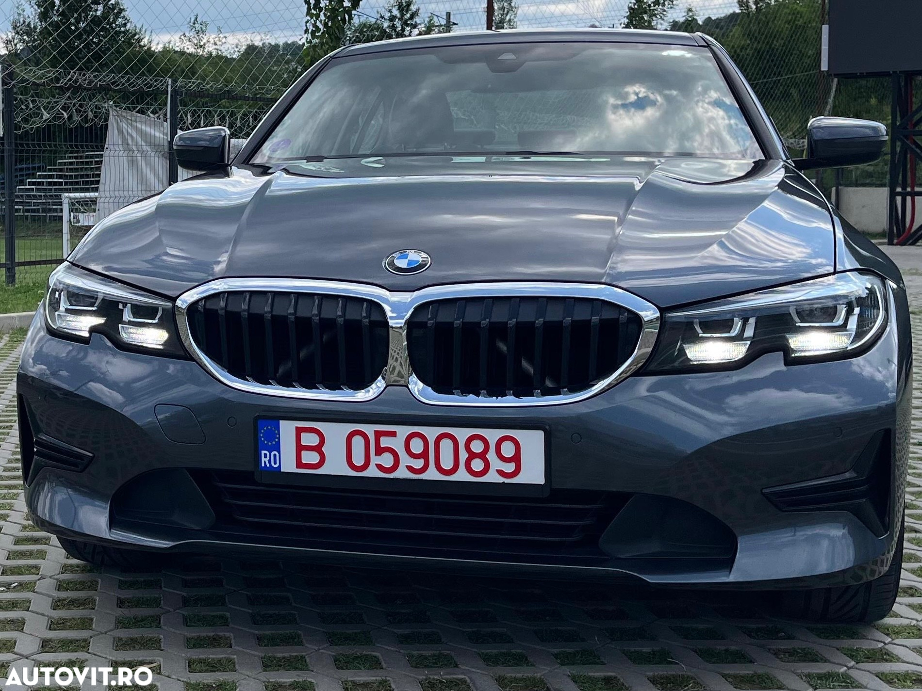 BMW Seria 3 318i AT - 25