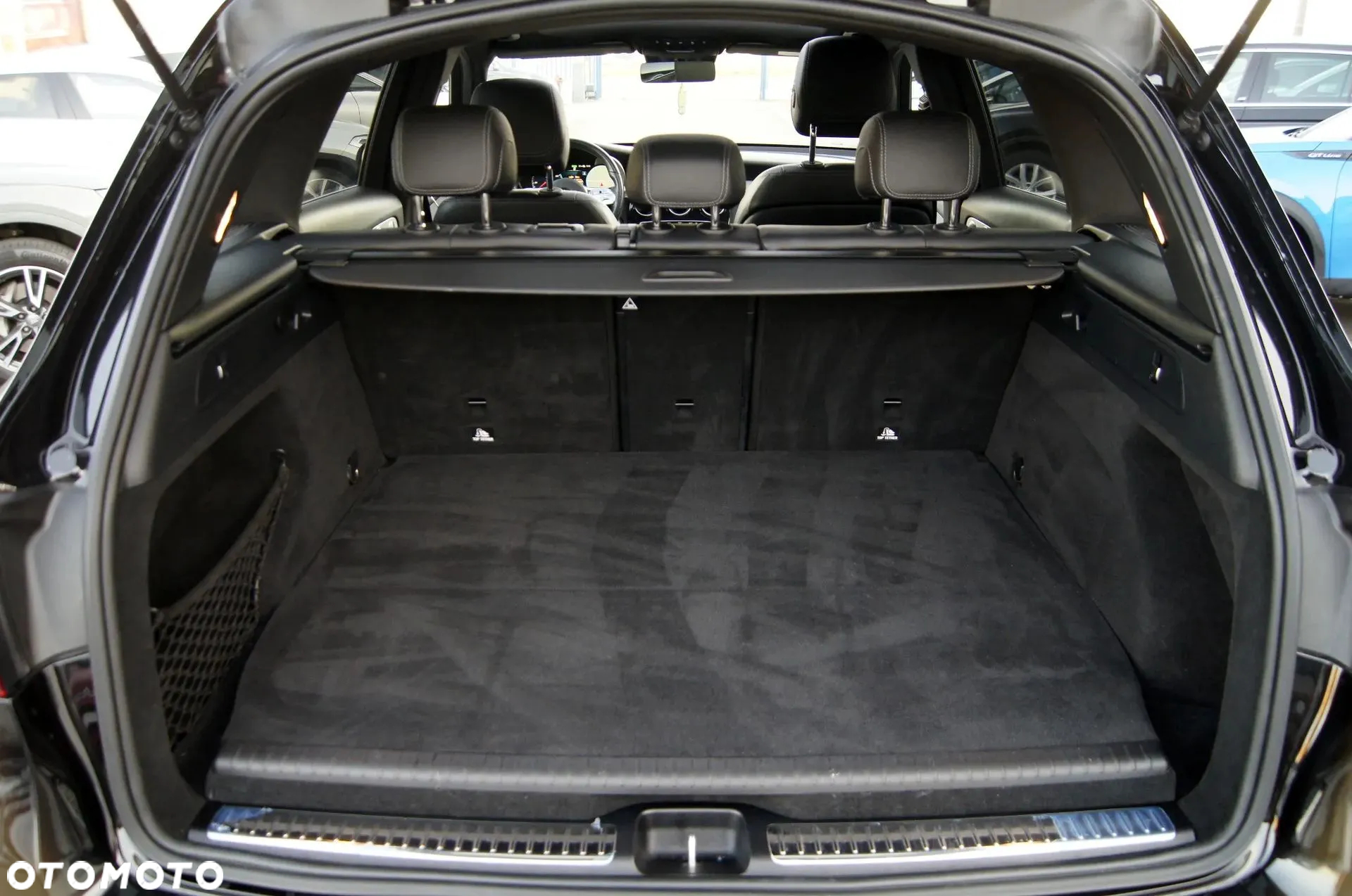 Mercedes-Benz GLC 300 e 4Matic 9G-TRONIC AMG Line Plus - 31
