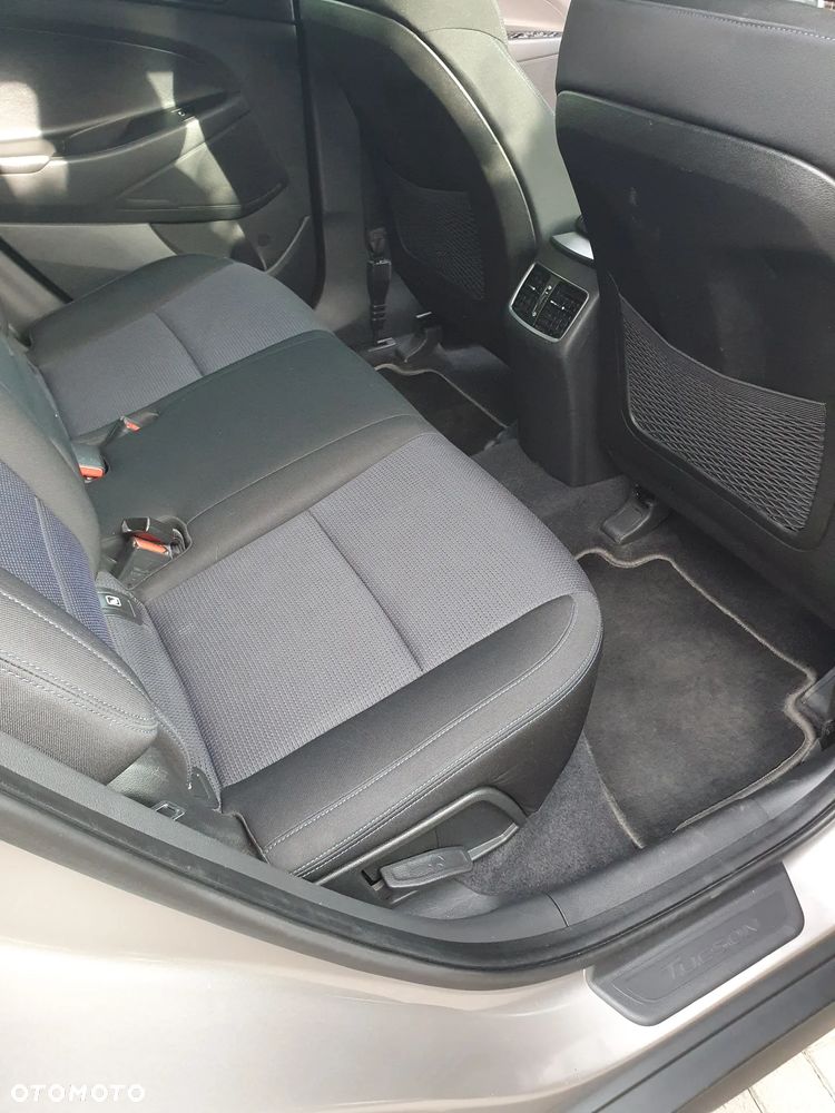 Hyundai Tucson 1.7 CRDI BlueDrive Classic 2WD - 20