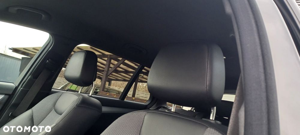 Mercedes-Benz Klasa C 200 Avantgarde Edition - 25