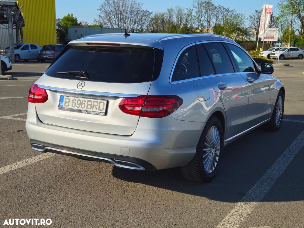 Mercedes-Benz C 250 CDI DPF 4Matic 7G-TRONIC BlueEFFICIENCY Avantgarde - 3