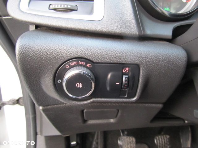 Opel Astra 1.4 T Cosmo - 17