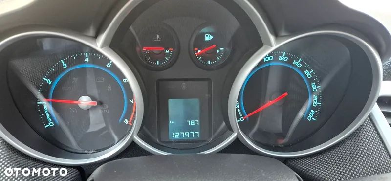 Chevrolet Cruze 1.6 LT+ - 10