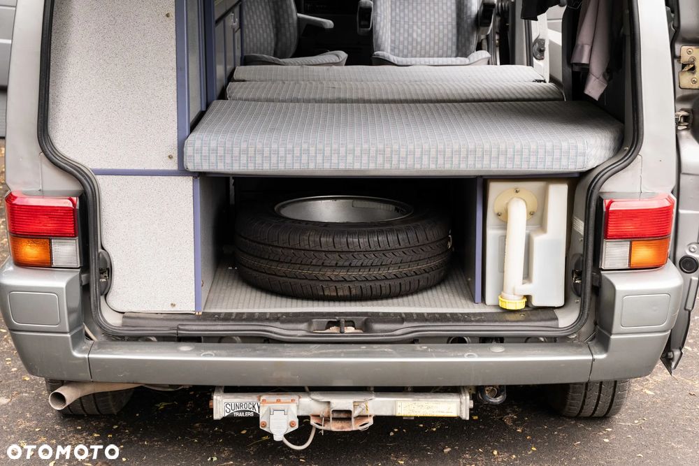 Volkswagen California - 38