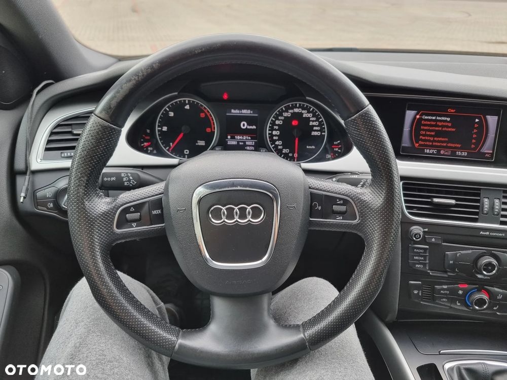 Audi A4 Avant 2.0 TDI - 16