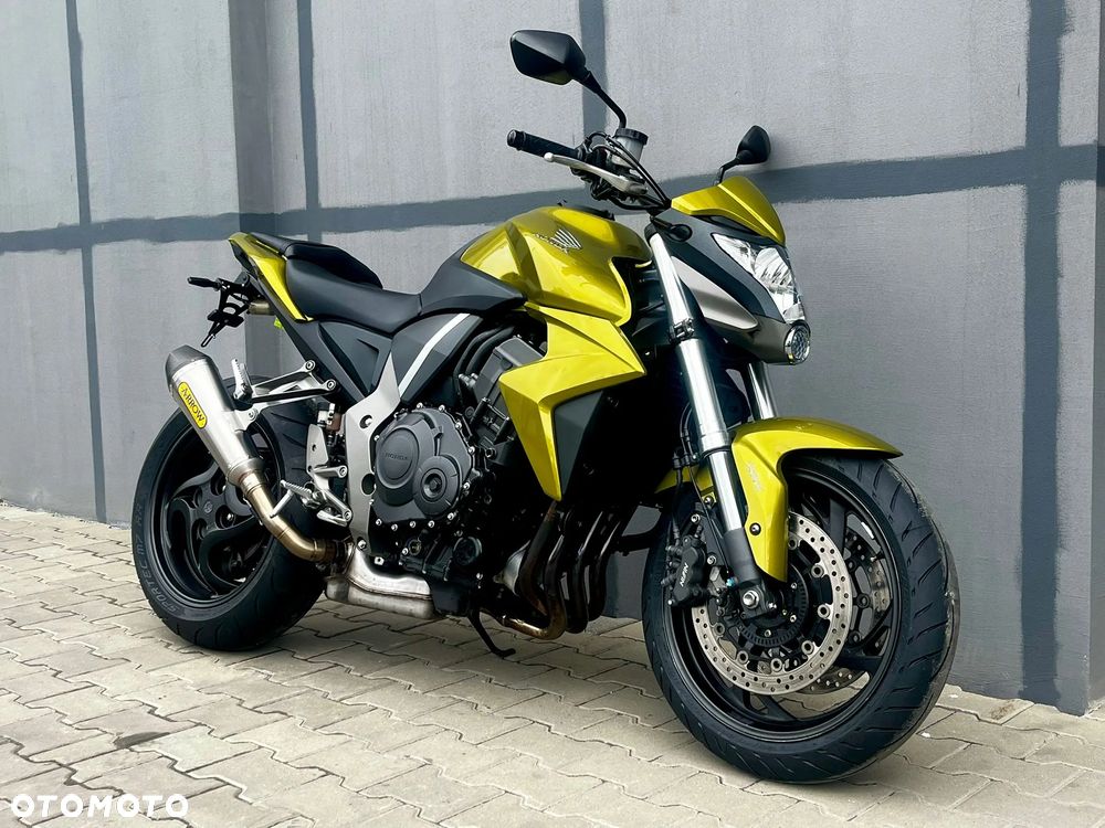 Honda CB - 1