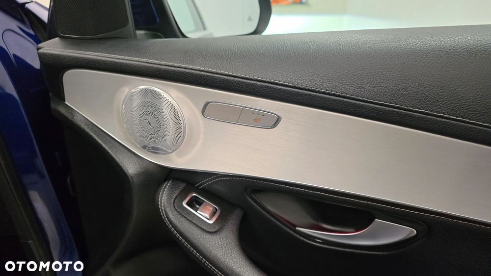 Mercedes-Benz GLC 300 d 4Matic 9G-TRONIC AMG Line Plus - 22