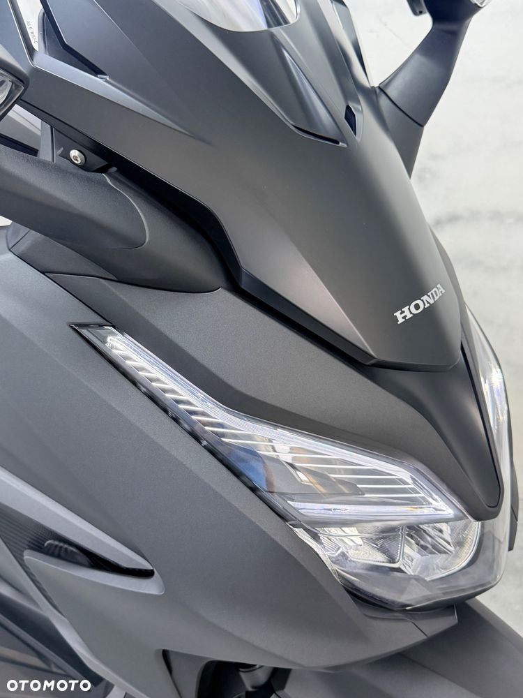 Honda NSS - 11