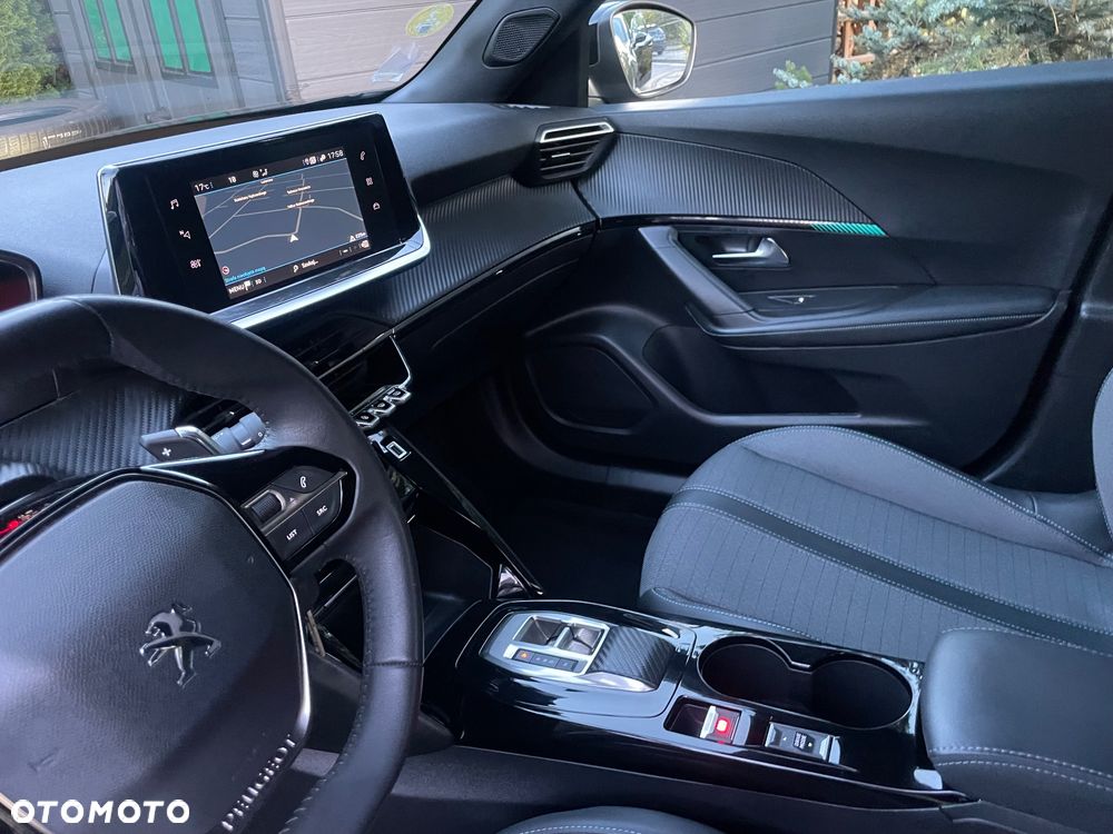 Peugeot 2008 1.5 BlueHDi Allure S&S EAT8 - 30