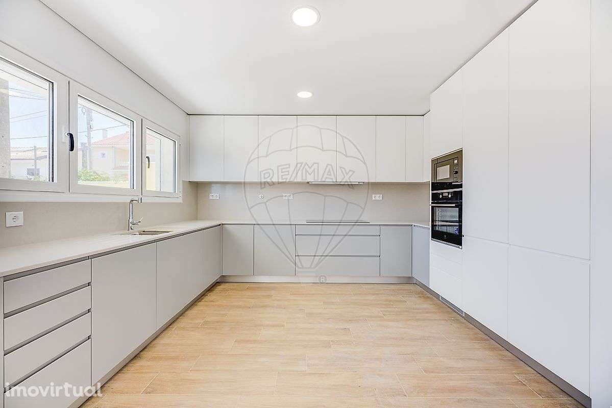 Moradia T4 para venda - Grande imagem: 2/36