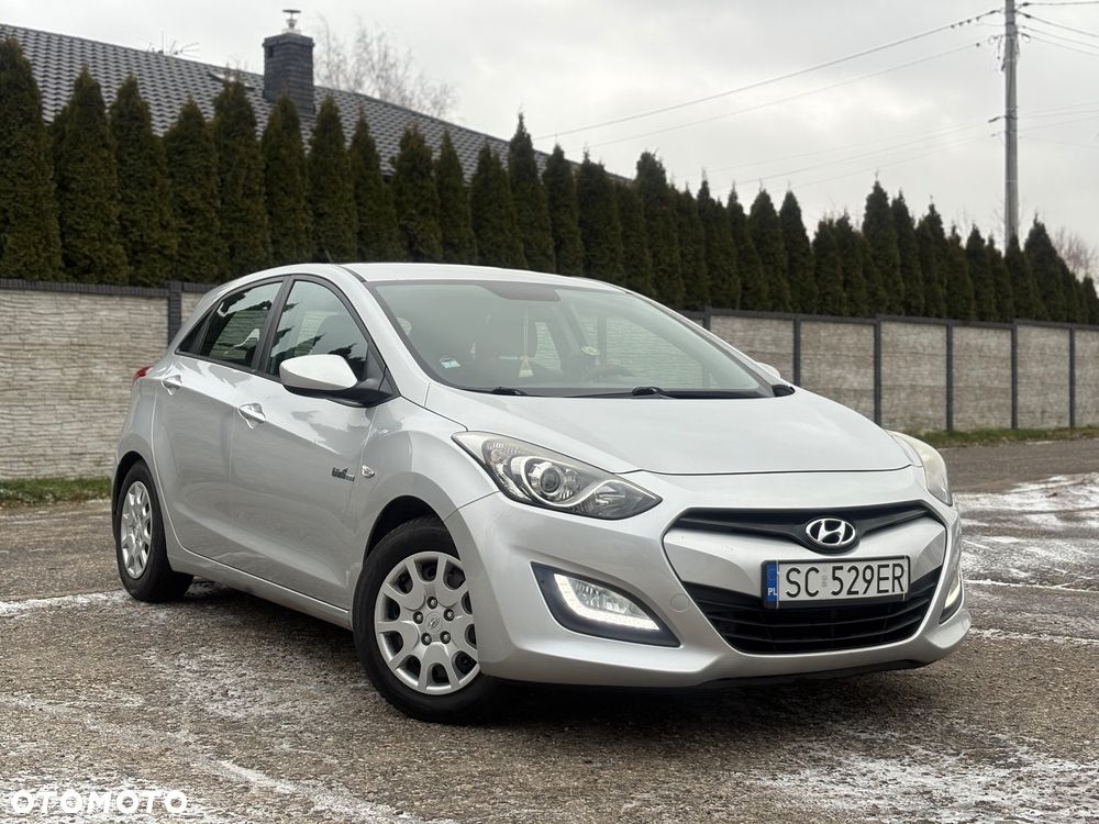 Hyundai i30 i30cw 1.6 CRDi Intro Edition - 1