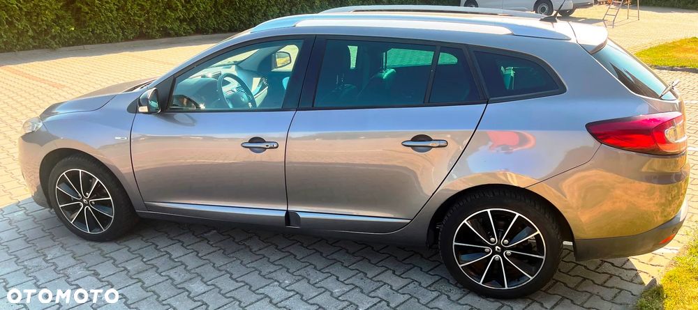 Renault Megane ENERGY TCe 115 Start & Stop Bose Edition - 4