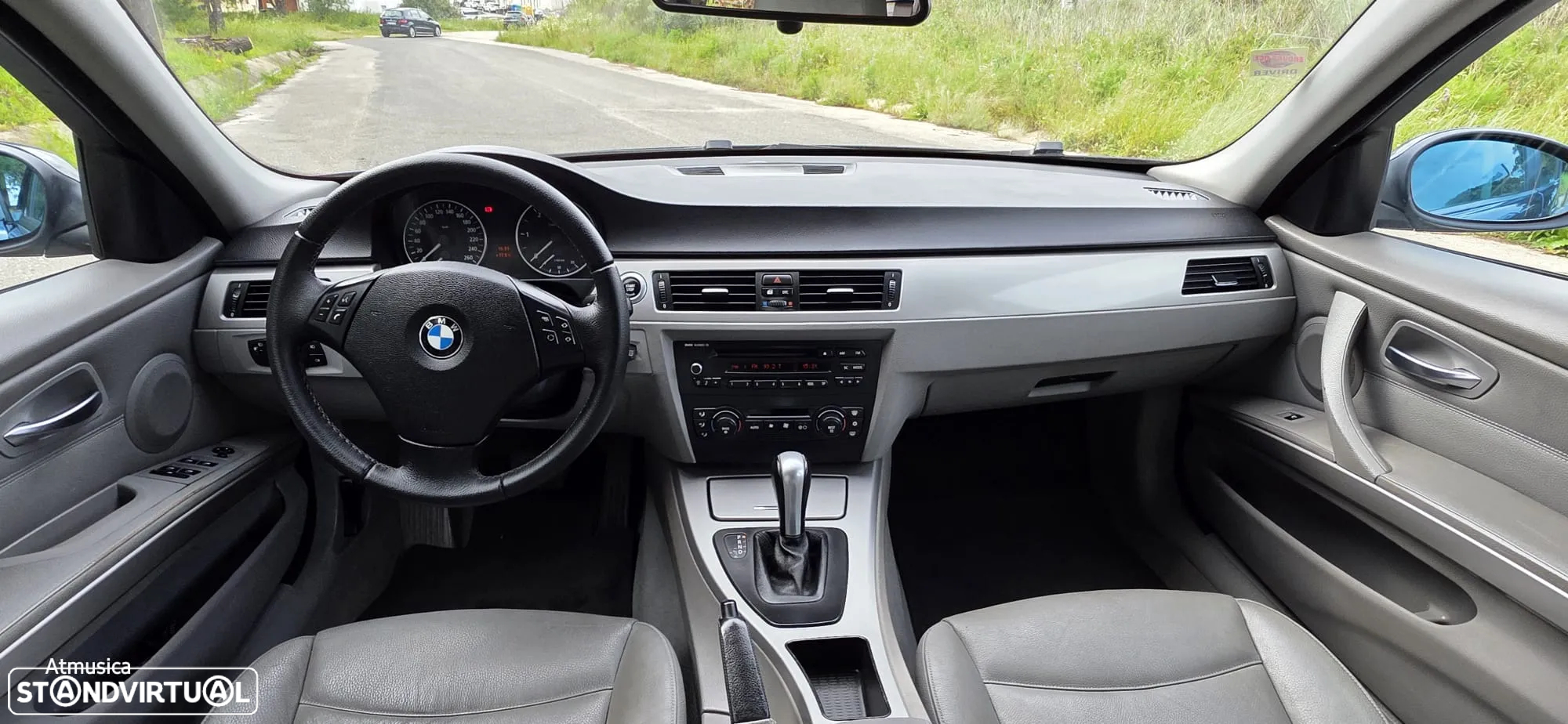 BMW 320 dA Touring Exclusive - 5
