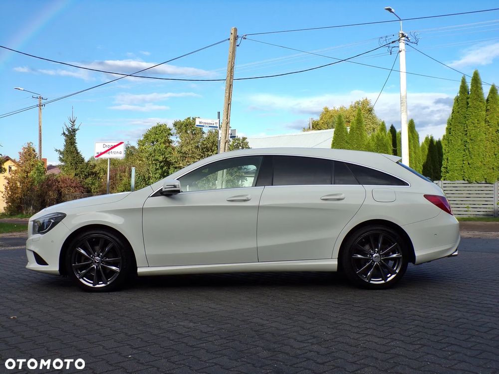 Mercedes-Benz CLA 180 UrbanStyle Edition - 8