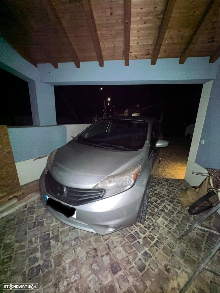 Nissan Versa - 1