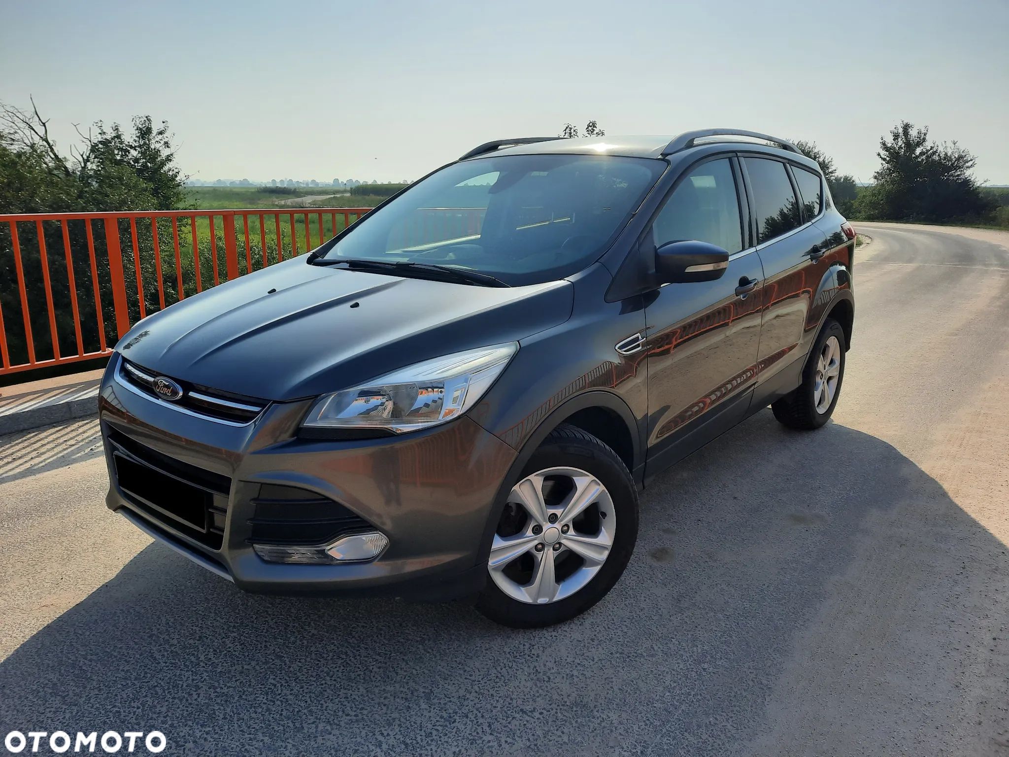 Ford Kuga 2.0 TDCi FWD Titanium - 1