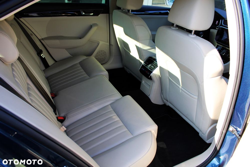 Skoda Superb 2.0 TDI SCR L&K DSG - 10