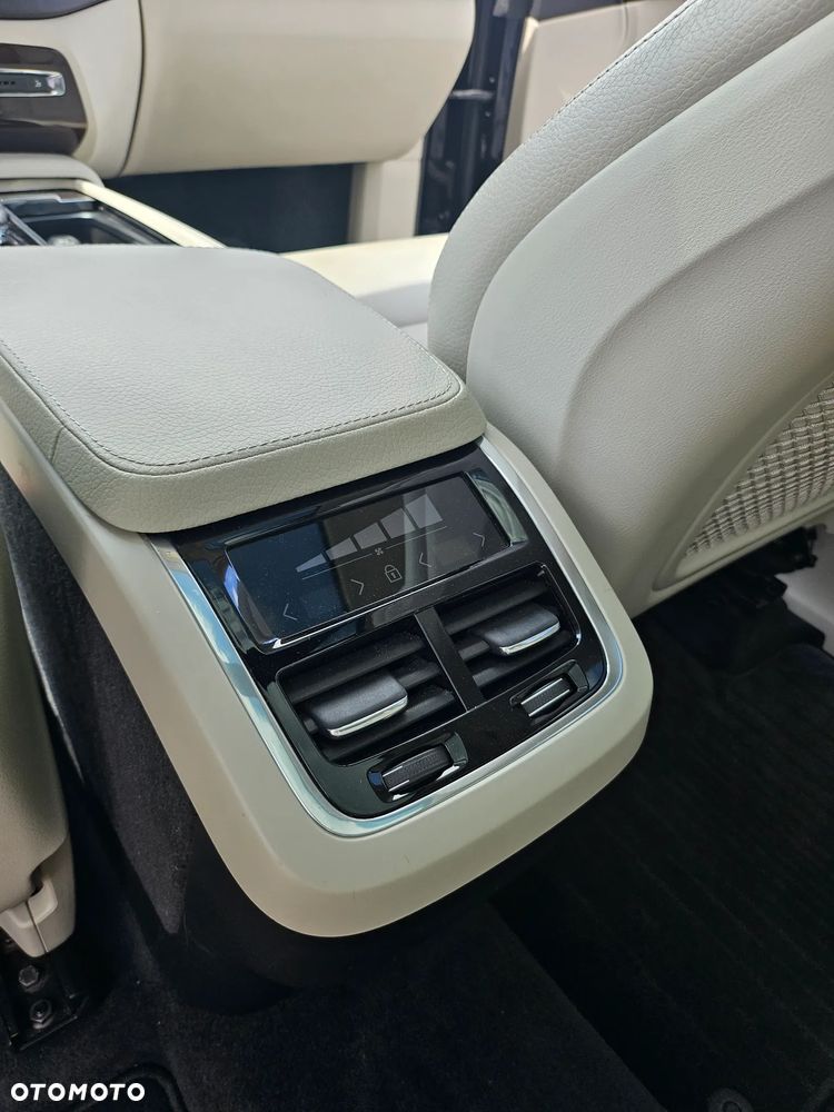 Volvo XC 90 T6 AWD Momentum 7os - 18