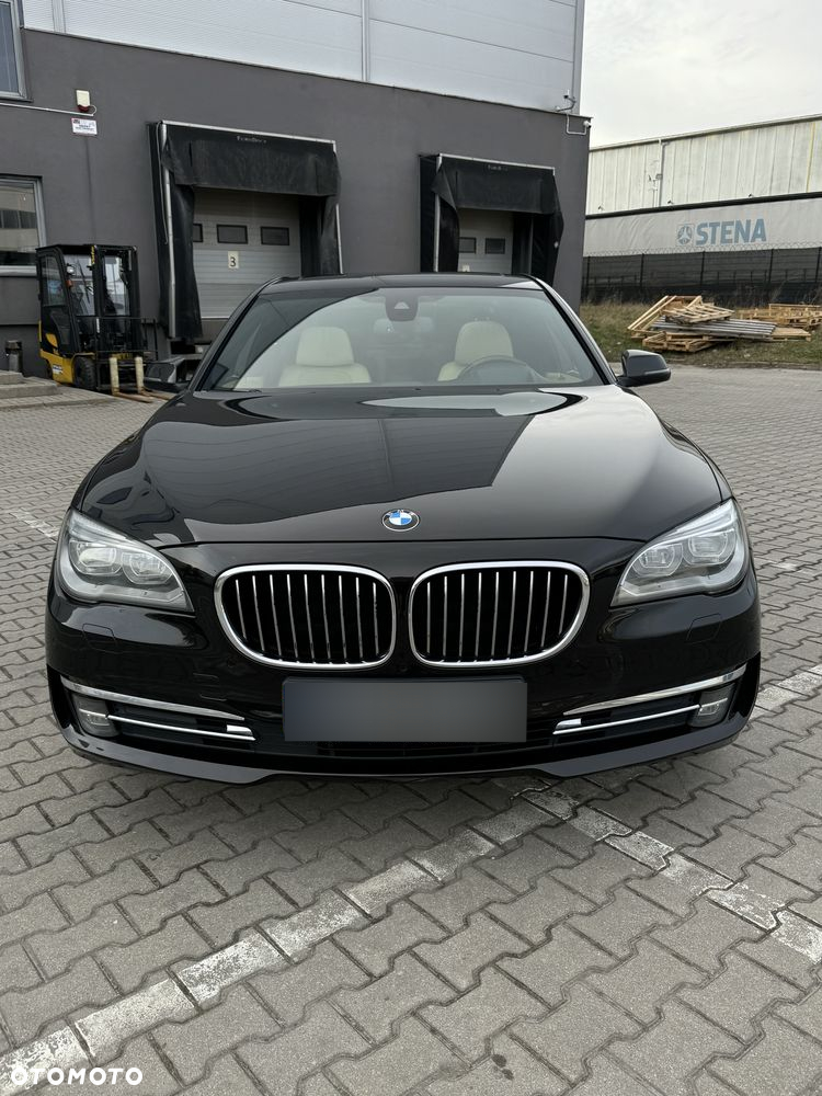 BMW Seria 7 740d xDrive - 5