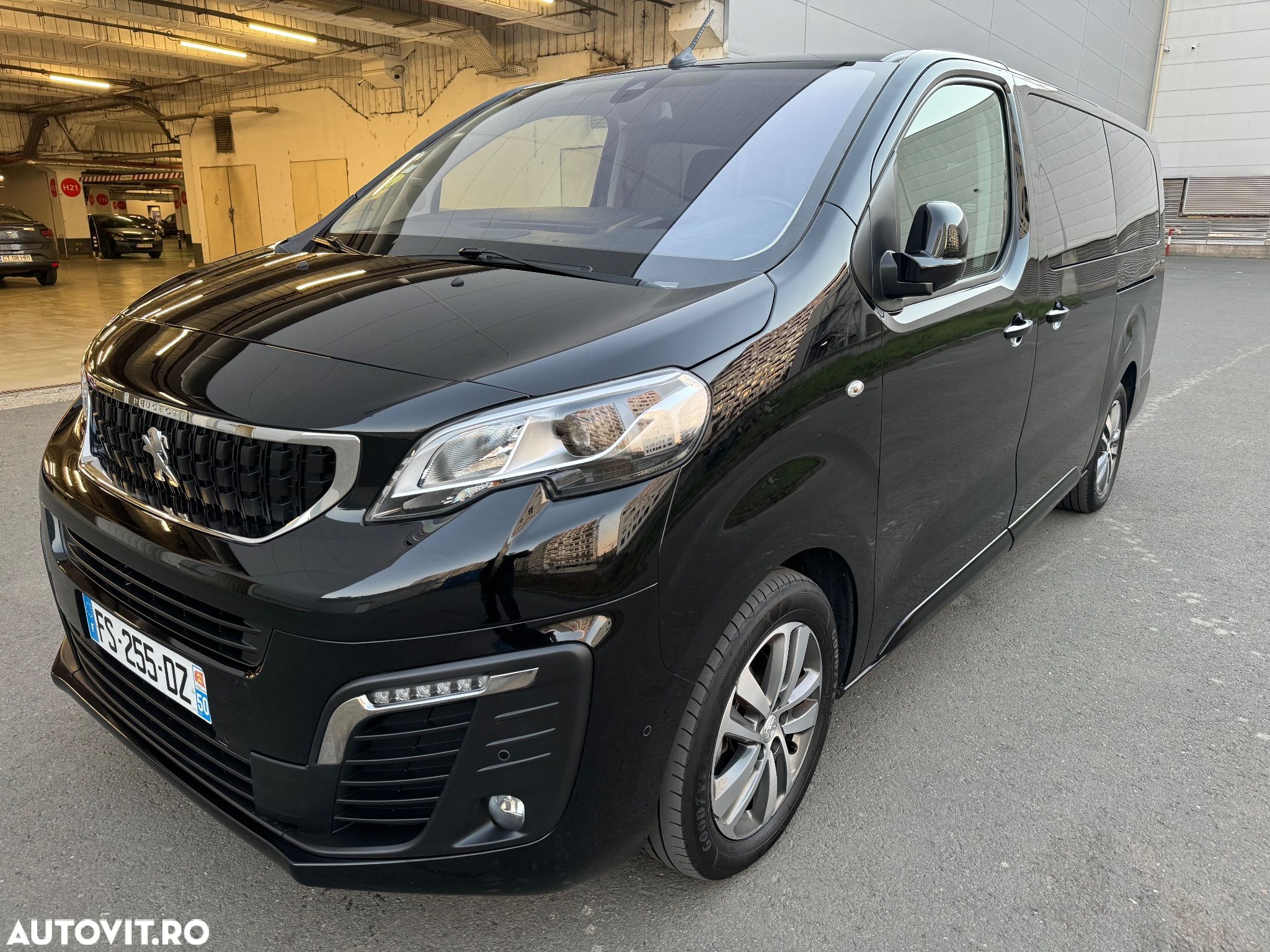Peugeot Traveller L2 2.0 BlueHDi 180 S&S EAT8 Business VIP - 1
