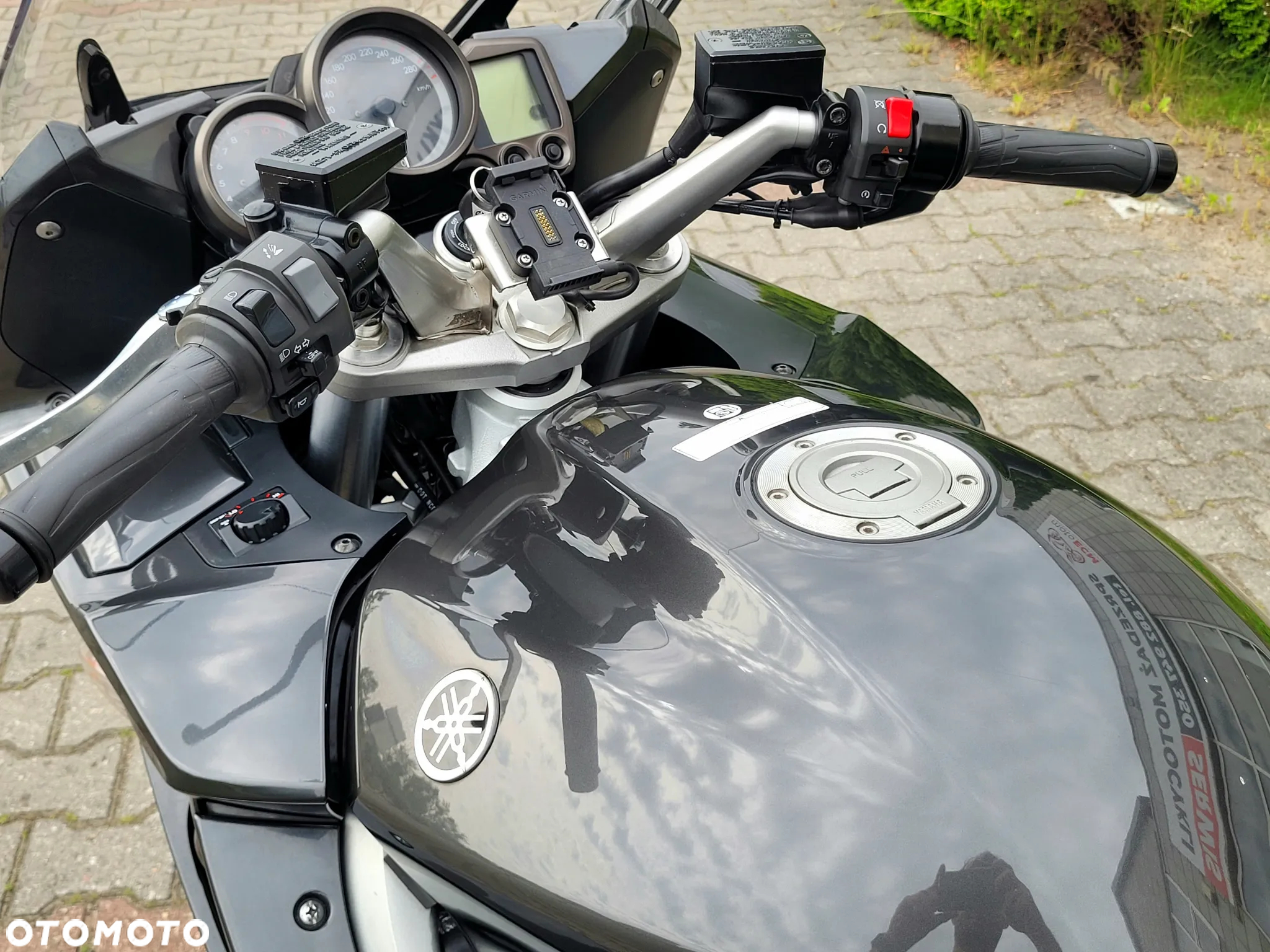 Yamaha FJR - 10