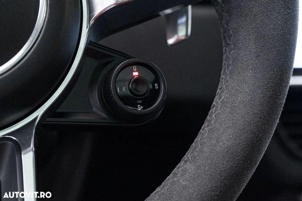 Porsche Cayenne Coupe - 29