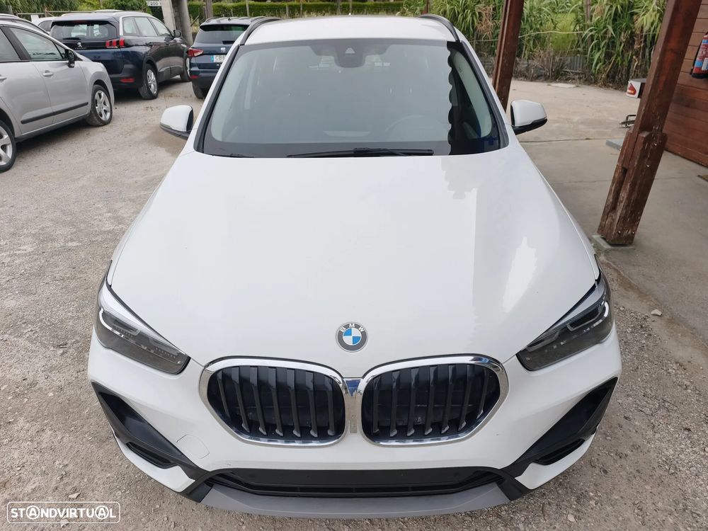 BMW X1 25 e xDrive Corporate Edition - 9