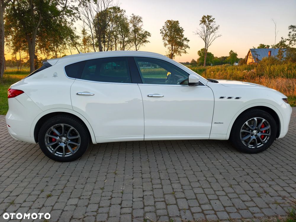 Maserati Levante S Q4 GranLusso - 9