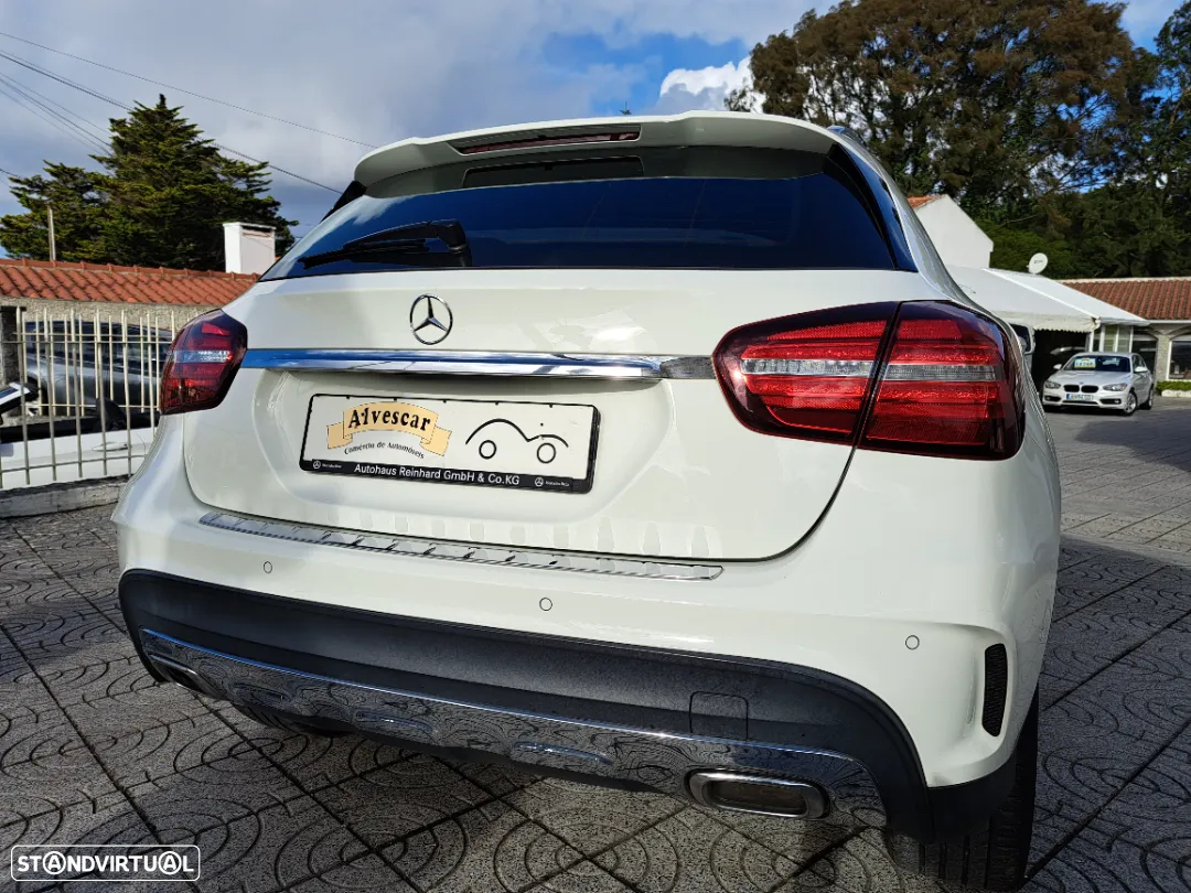 Mercedes-Benz GLA 180 d AMG Line - 17