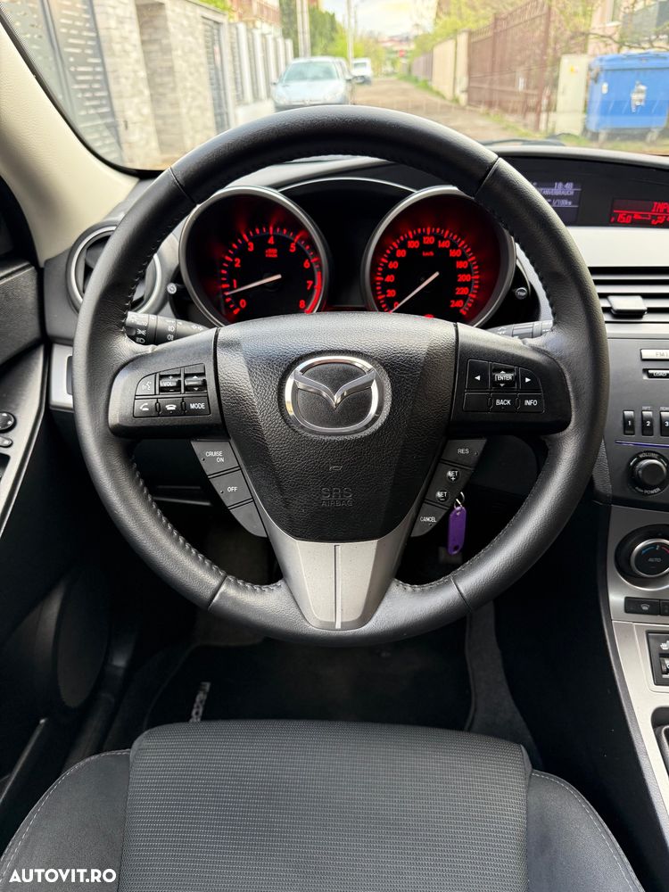 Mazda 3 1.6 MZR 90th Anniversary - 24