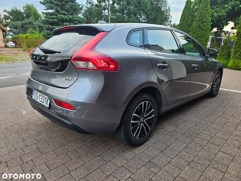 Volvo V40 D2 Momentum - 8