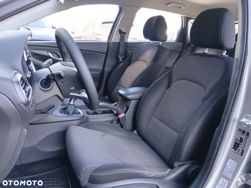 Hyundai i30 1.5 DPI Modern - 14