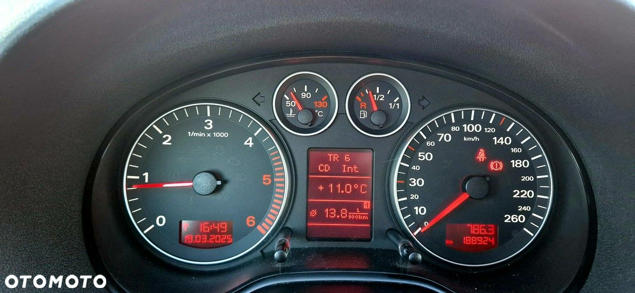 Audi A3 2.0 TDI S Line Sportpaket plus - 35