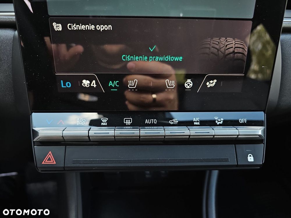 Renault Captur - 25