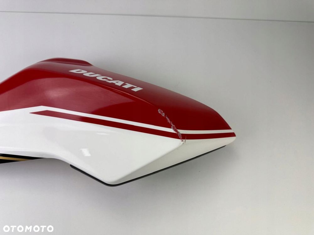 Prawa nakładka zbiornika Ducati Hypermotard 950 2022+ - 4
