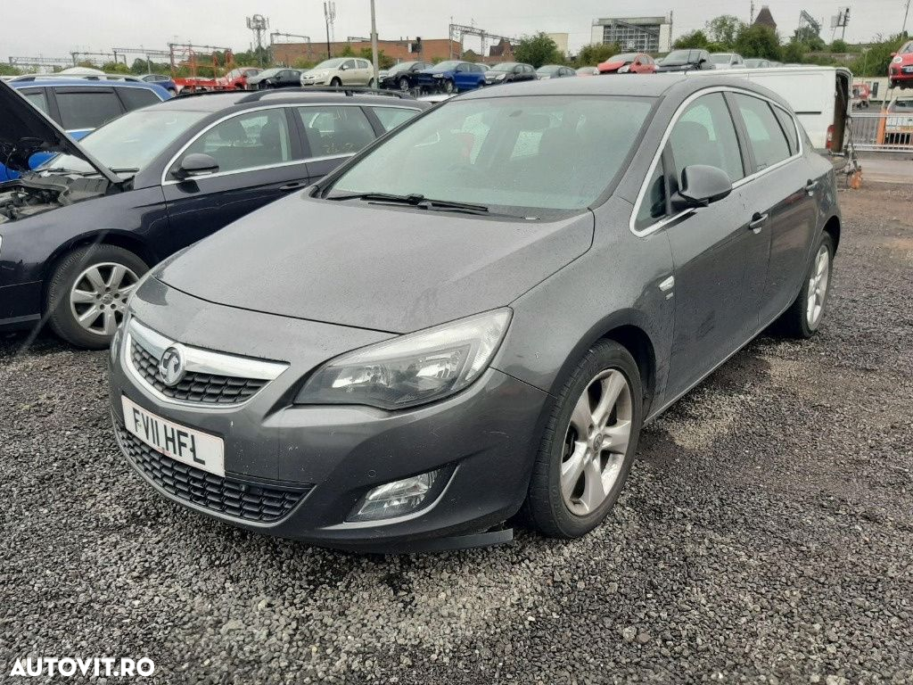 CD player Opel Astra J 2011 Hatchback 2.0 CDTI - 13