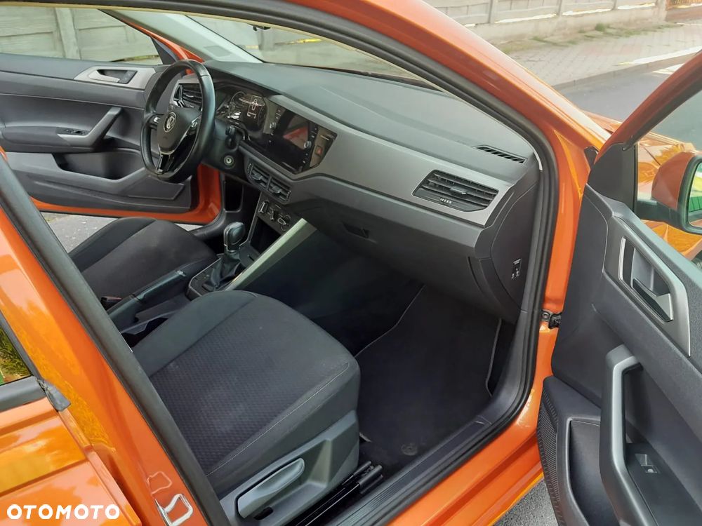 Volkswagen Polo - 12