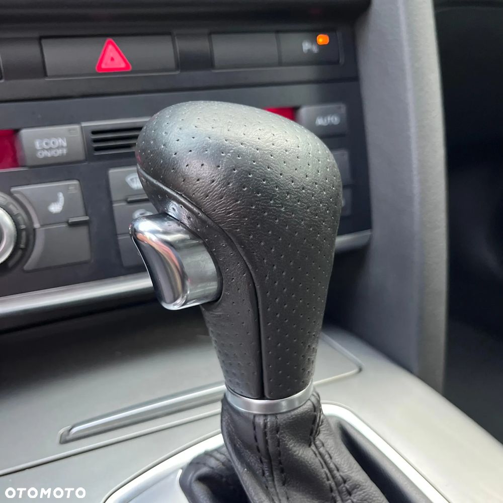 Audi A6 Avant 3.0 TDI DPF quattro tiptronic - 22