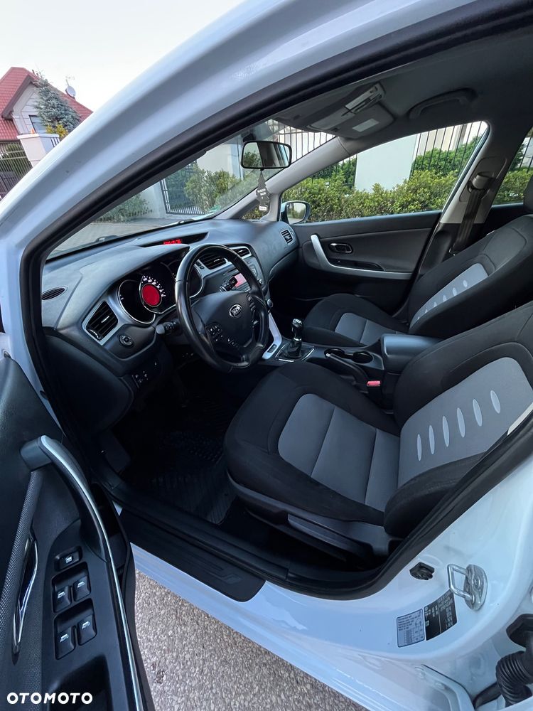 Kia Ceed 1.4 CVVT Attract - 4