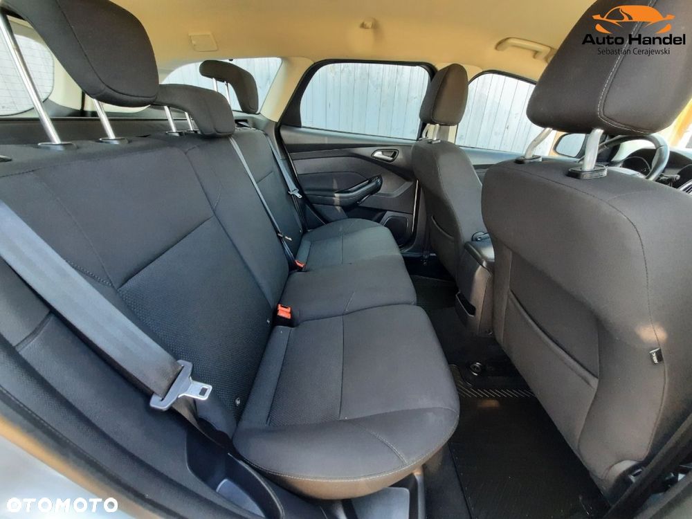 Ford Focus 1.0 EcoBoost STart-Stopp-System TITANIUM - 38